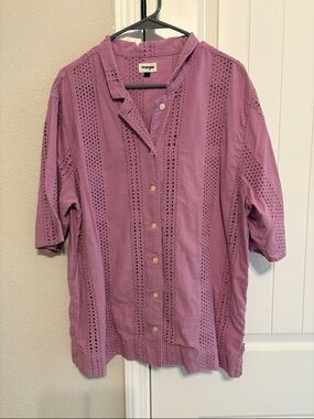 Wrangler Lavender Eyelet Short-Sleeve Button Down